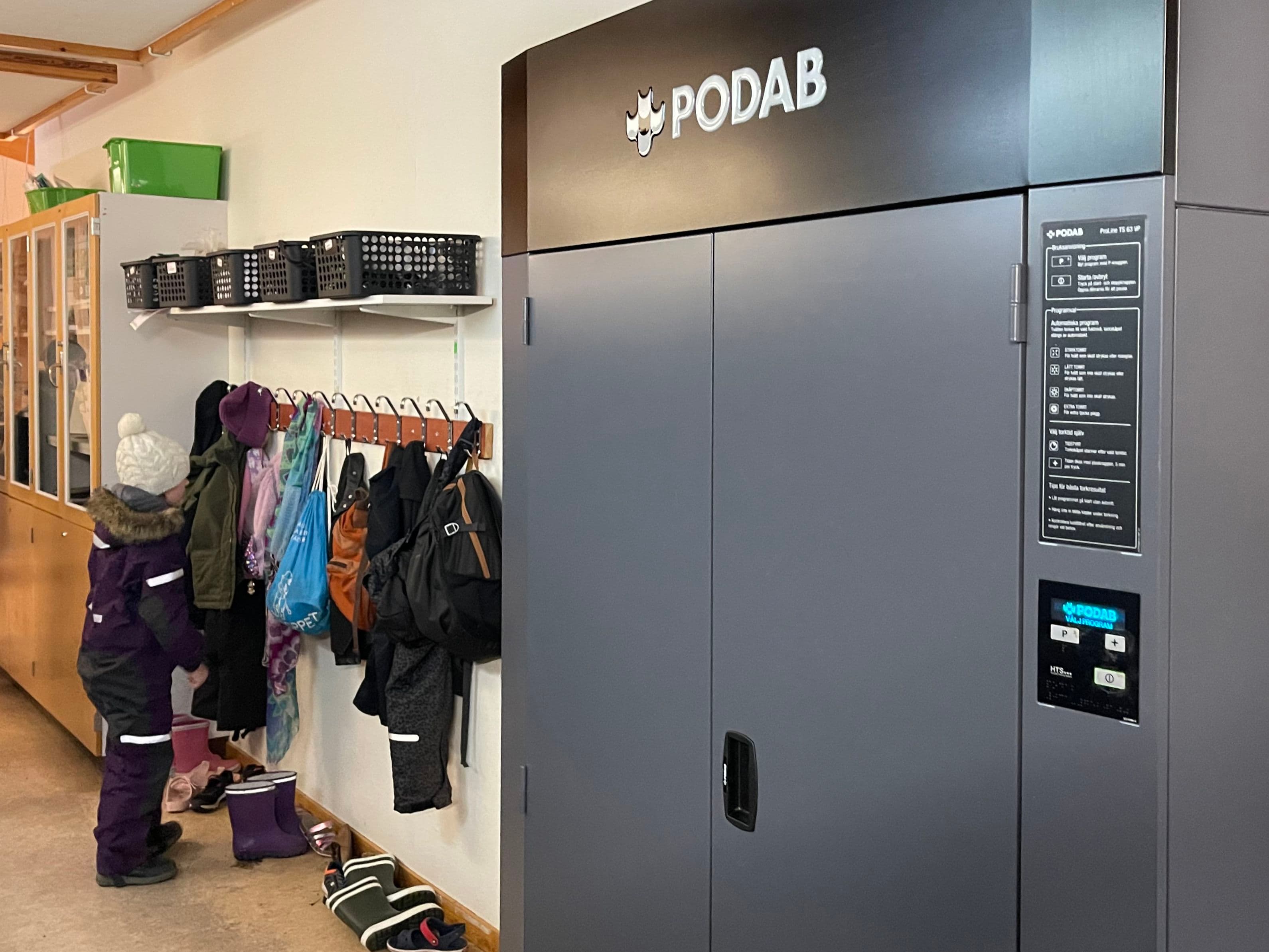 Torkskåp med värmepump på skola